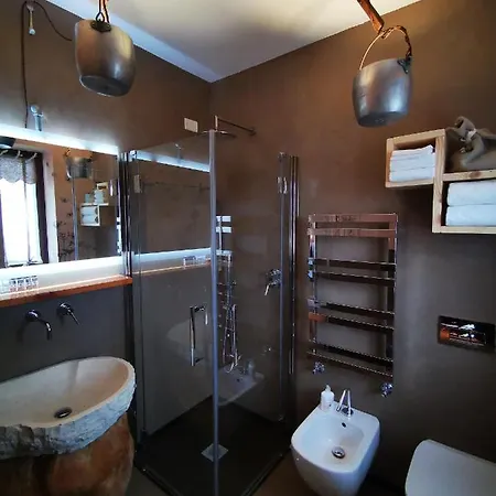 Ronco Carbon Отель типа 